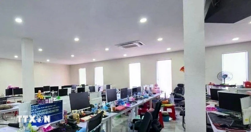 ttxvn-lua-dao-truc-tuyen-tai-cam.jpg
