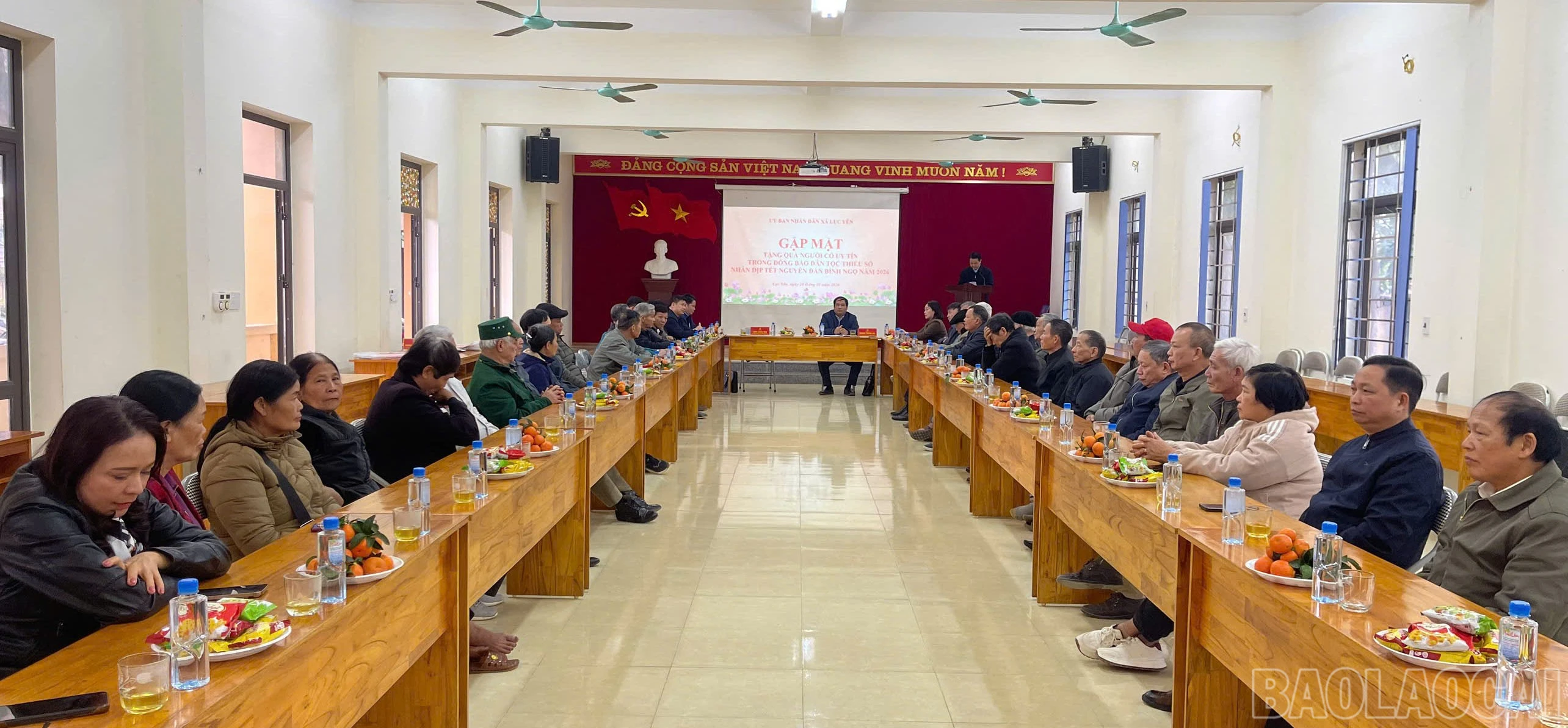 baolaocai-br_quang-canh-buoi-gap-mat.jpg