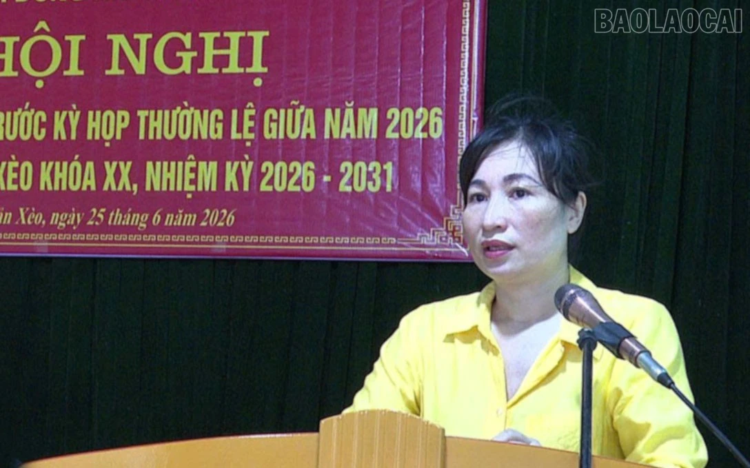 baolaocai-tr_8ba-ban-thanh-thao-bi-thu-dang-uy-chu-tich-hdnd-xa-to-truong-to-dai-bieu-so-2-hdnd-xa-phat-bieu-tai-buoi-tiep-xuc.jpg