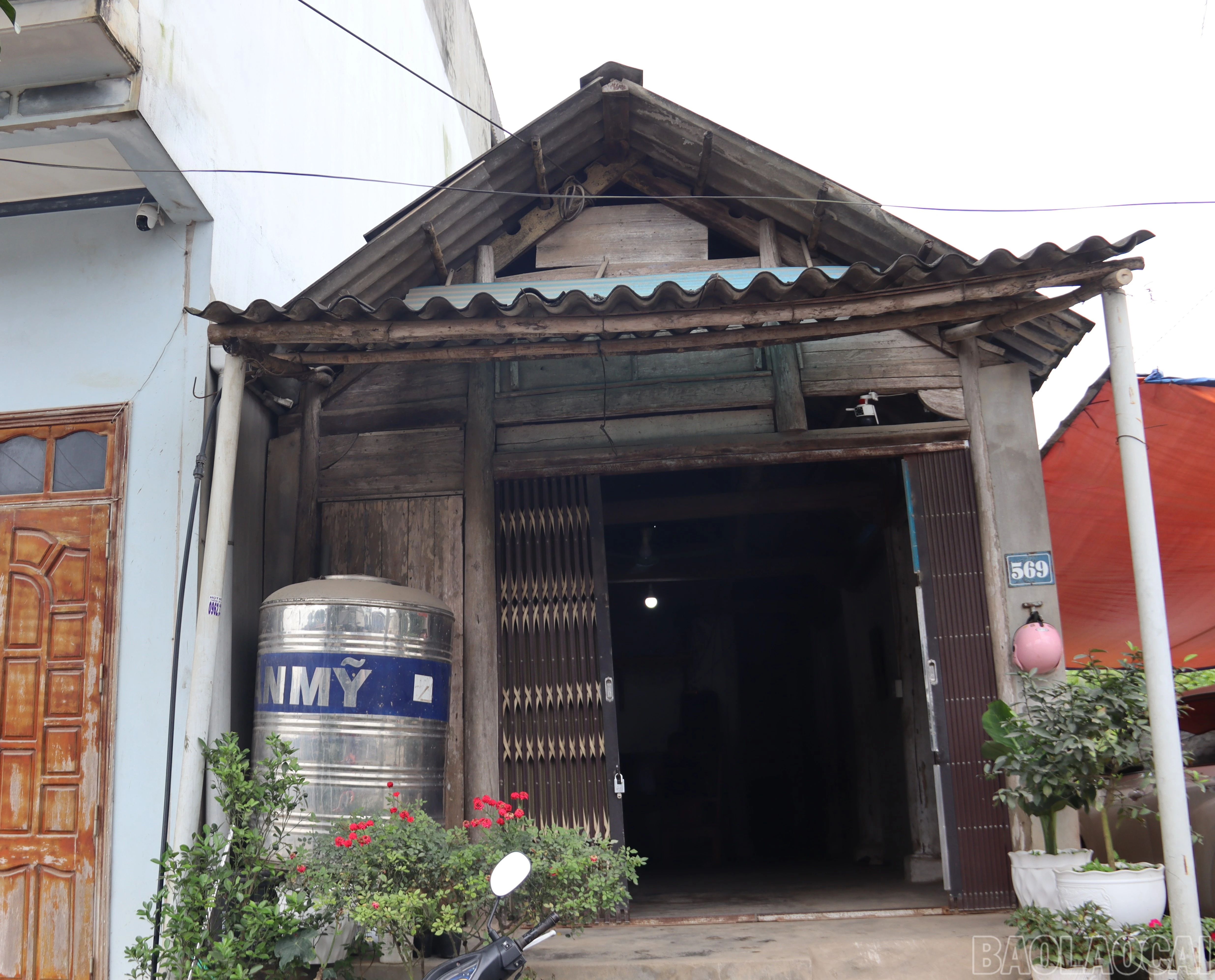 baolaocai-br_ngoi-nha-o-cua-gia-dinh-em-duong-anh-thanh-nghi-1.jpg