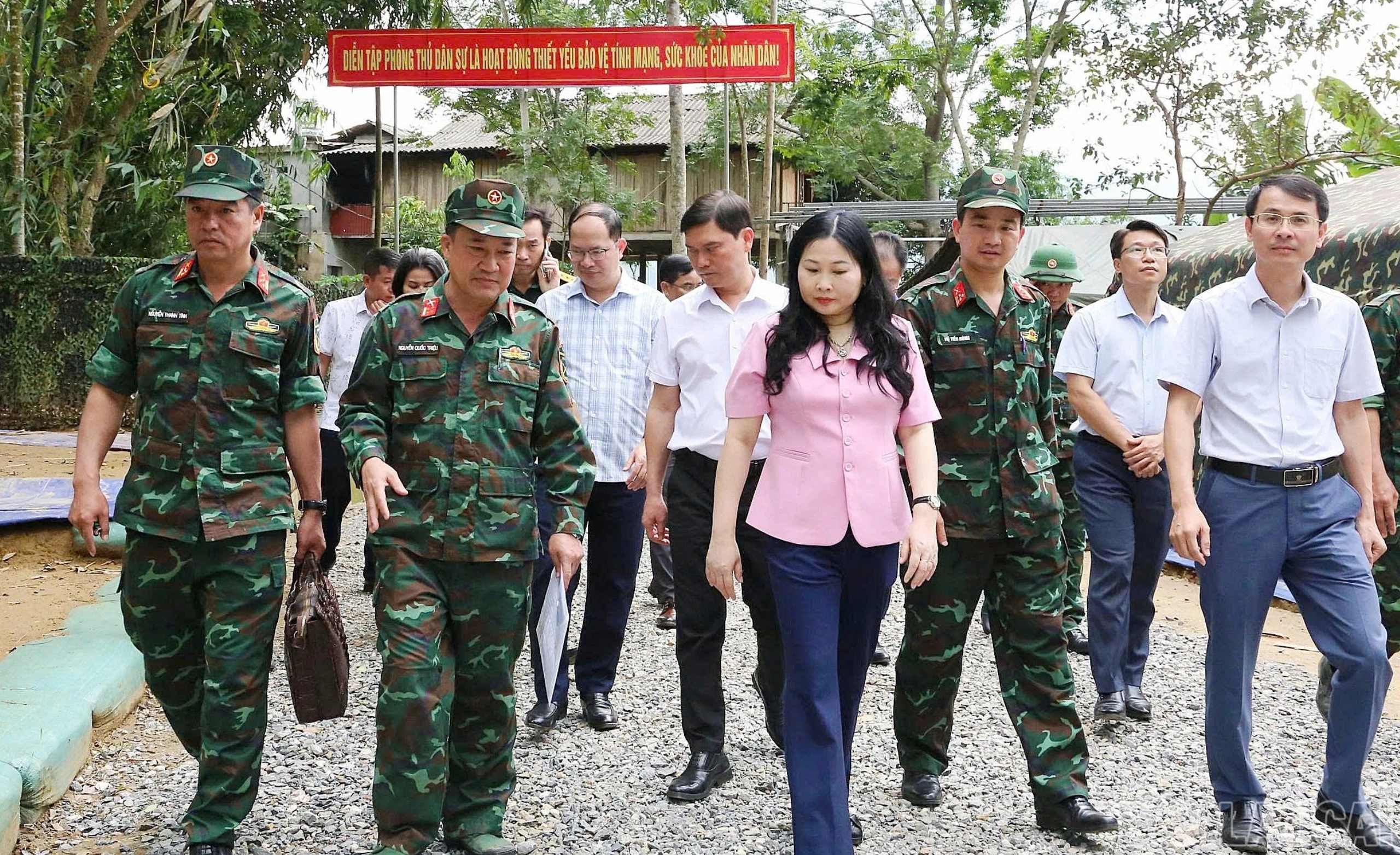 baolaocai-br_kiem-tra-cong-tac-chuan-bi-tai-khu-dien-tap-thuc-binh-9814.jpg
