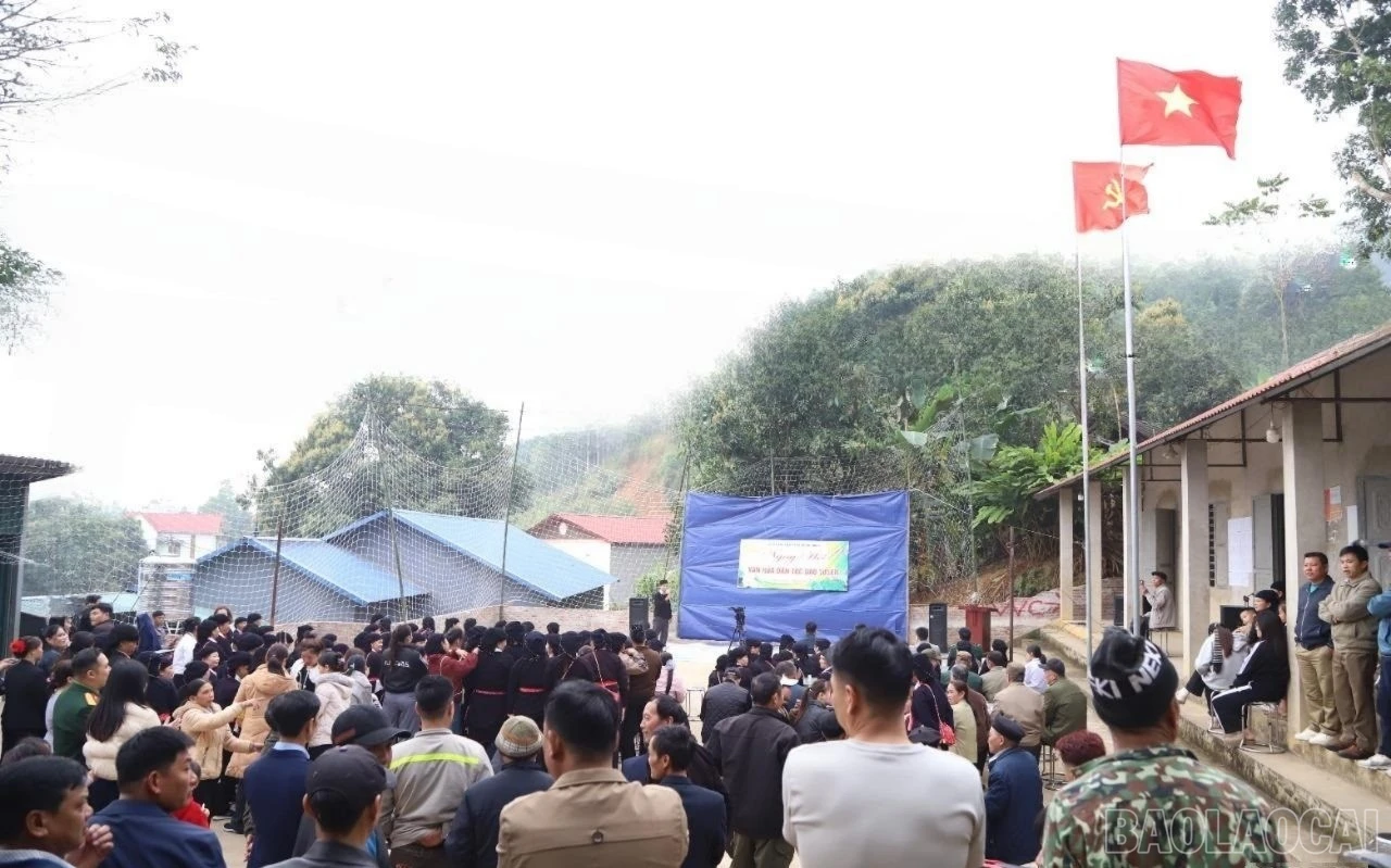 baolaocai-br_01-quang-canh-ngay-hoi-5202.jpg