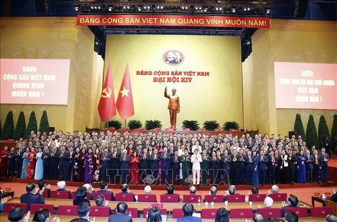 Ban Chấp hành Trung ương Đảng khóa XIV ra mắt Đại hội.