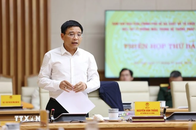 Bộ trưởng Bộ Tài chính Nguyễn Văn Thắng phát biểu.