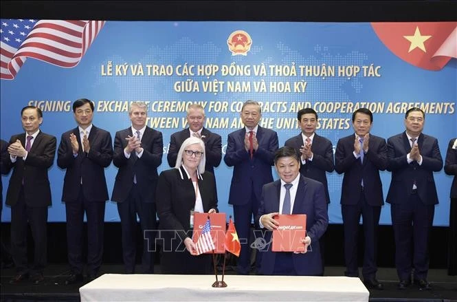 Tổng Bí thư Tô Lâm chứng kiến lễ trao Hợp đồng cung cấp động cơ GTF và dịch vụ bảo dưỡng toàn diện cho tàu bay A321NEO và A321 XLR giữa Vietjet Air (Việt Nam) và Pratt &amp; Whitney.