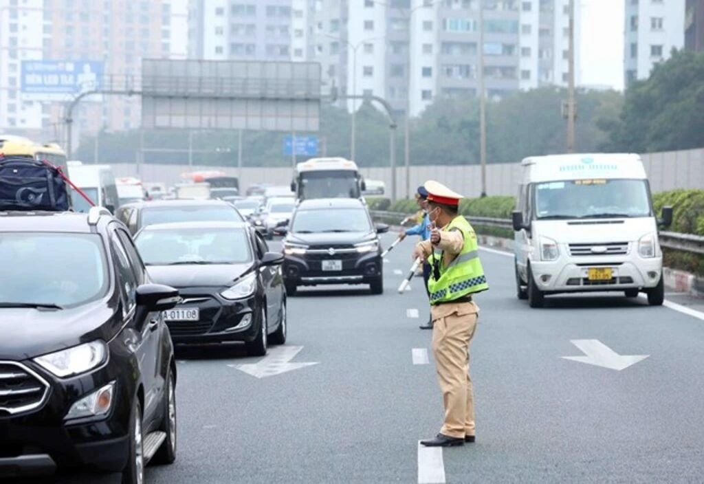 Phân luồng giao thông.