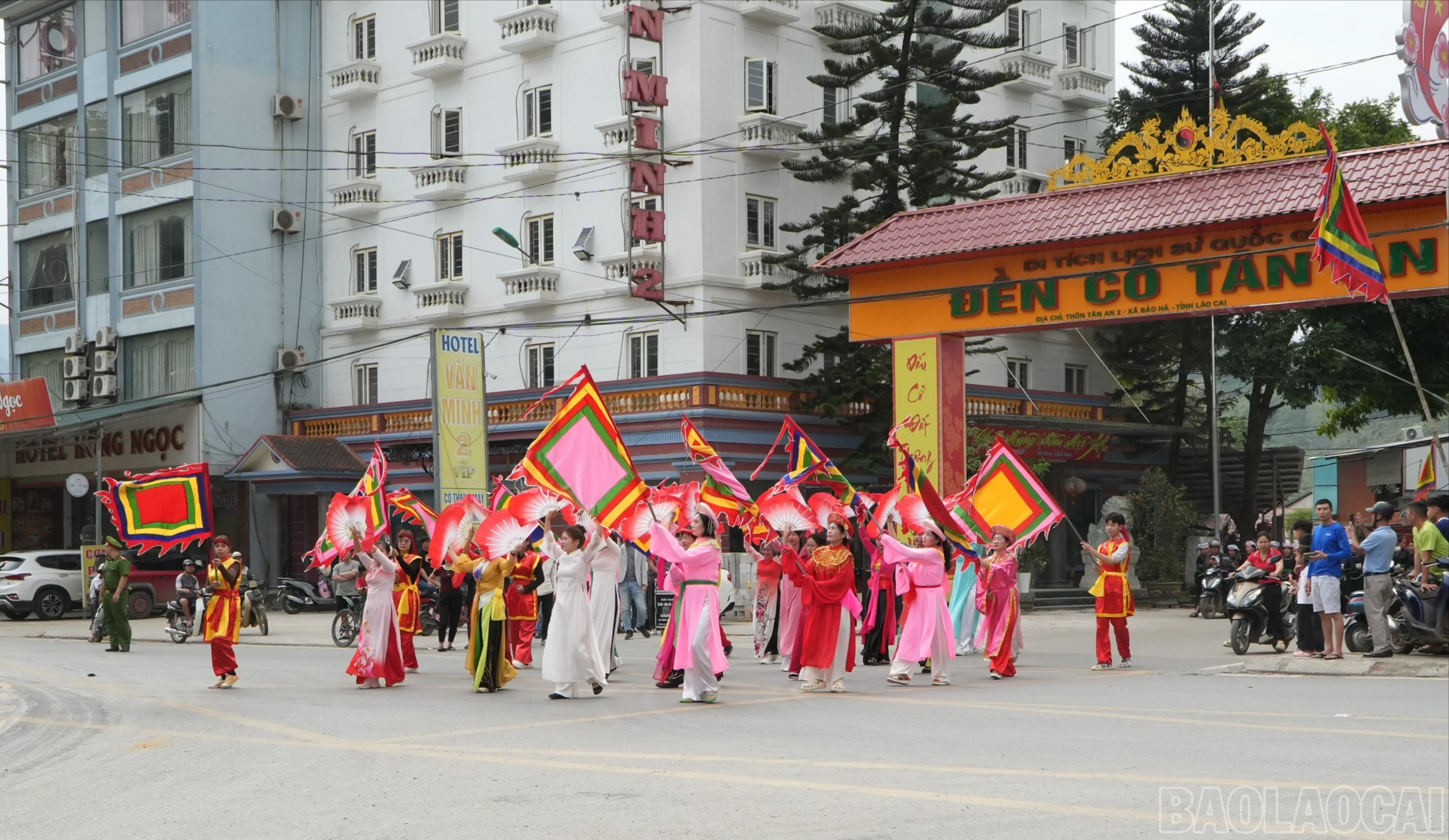 baolaocai-br_khoi-dan-toc-kinh-trinh-dien-van-hoa-964.jpg
