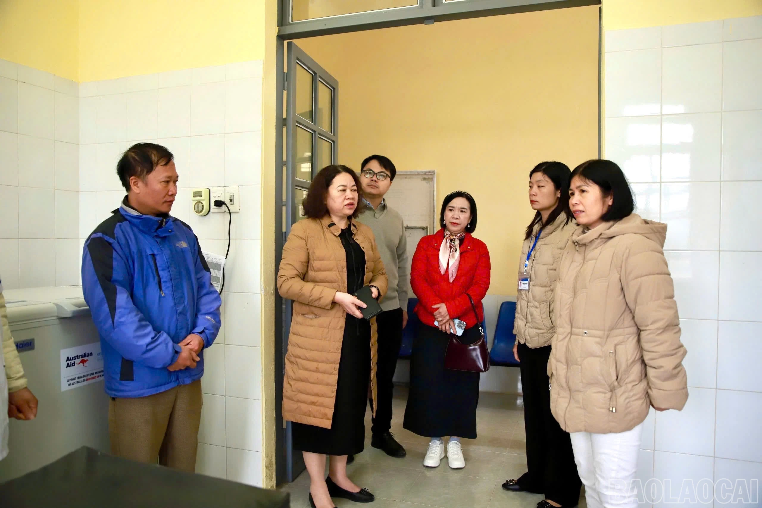 baolaocai-br_anh-4-tin-kiem-tra-bau-cu.jpg