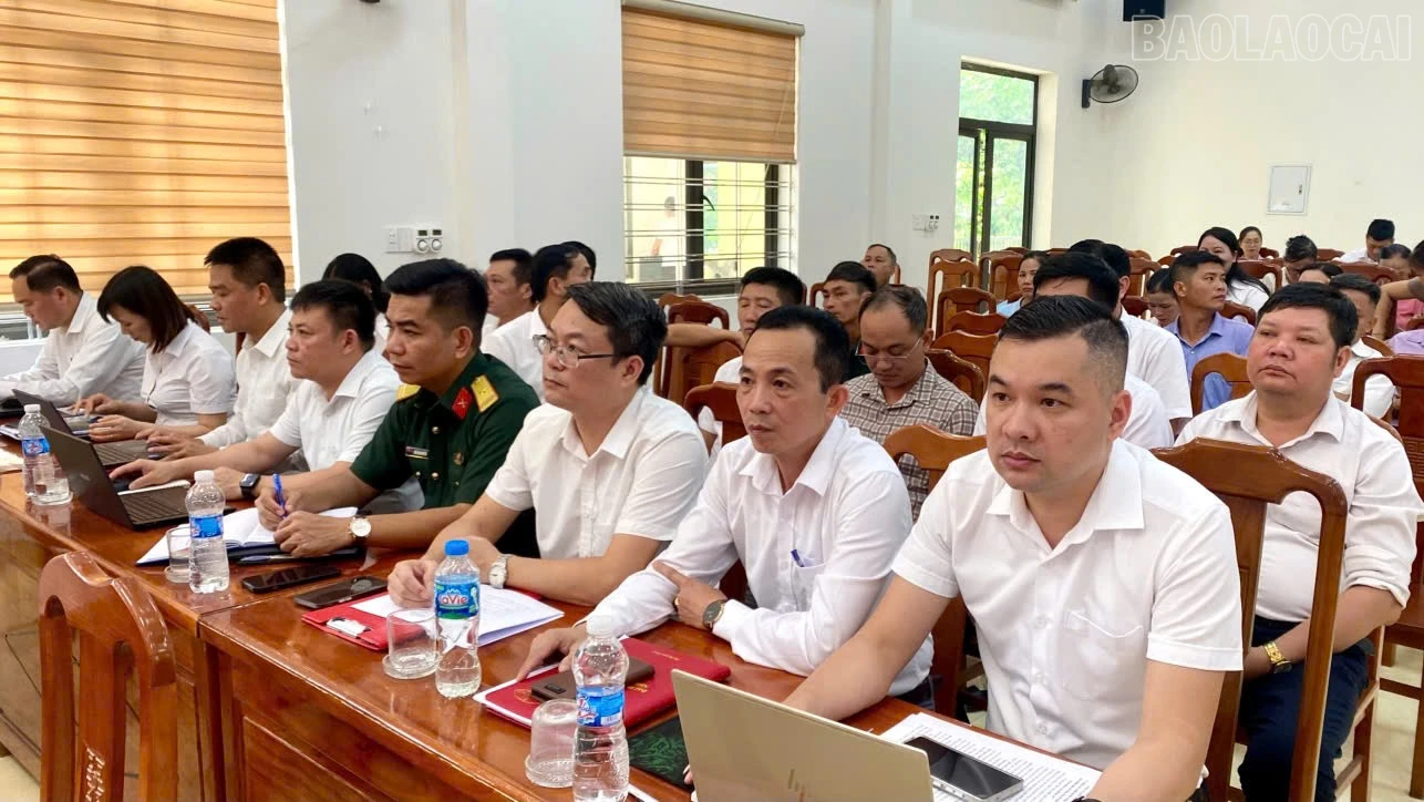 baolaocai-tr_cac-dai-bieu-tham-du-hoi-nghi-3.jpg