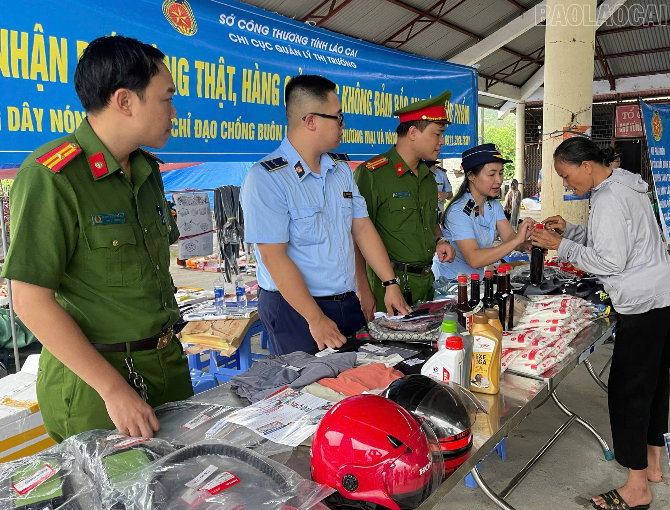 Hướng dẫn người dân kỹ năng nhận diện hàng giả, hàng kém chất lượng.