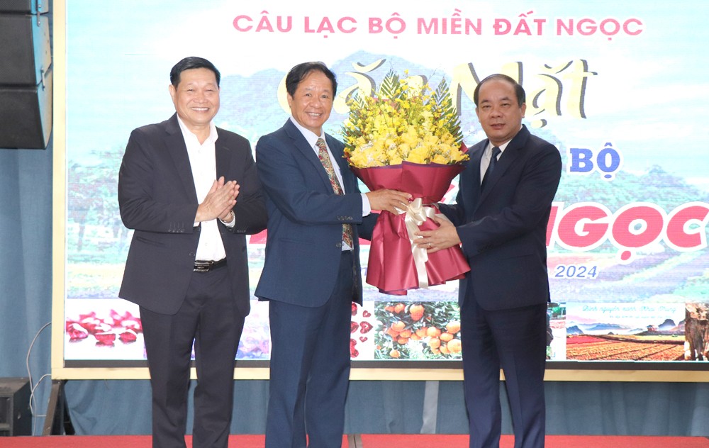 Yên Bái ra mắt Câu lạc bộ Miền đất Ngọc ảnh 1