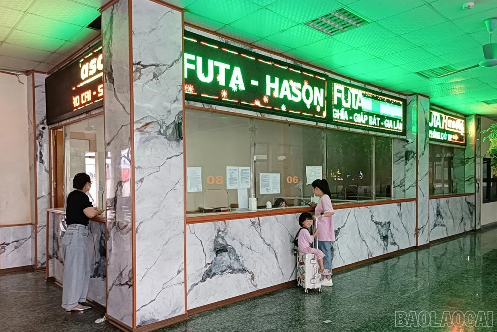 Lại đưa Bến xe Trung tâm Lào Cai vào khai thác ảnh 1