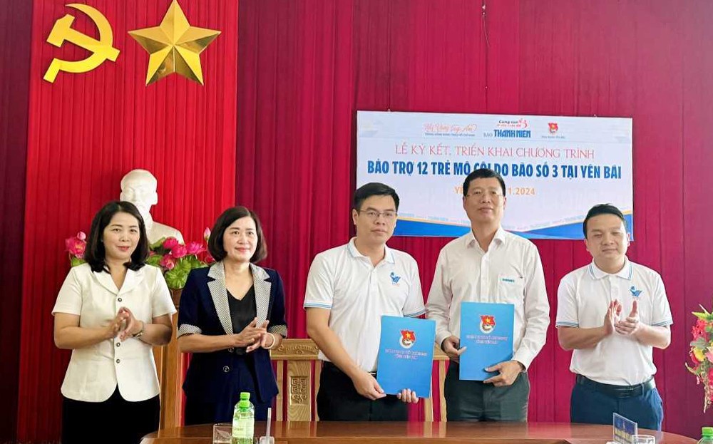 Báo Thanh Niên ký kết bảo trợ trẻ em mồ côi do bão số 3 tại Yên Bái ảnh 1