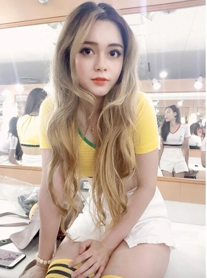 Tranh cãi hot girl phát ngôn gây cười trên sóng VTV bình luận World Cup ảnh 1
