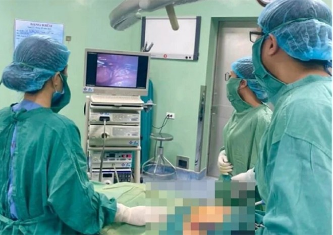 Cô gái có khối u khổng lồ nhưng lầm tưởng mang thai ảnh 1 Cô gái có khối u khổng lồ nhưng lầm tưởng mang thai ảnh 1