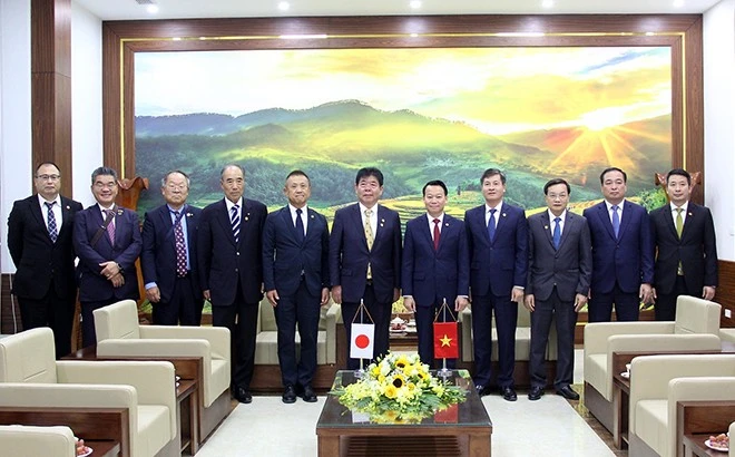 Thị trưởng thành phố Mimasaka (Nhật Bản) chào xã giao Bí thư Tỉnh uỷ Đỗ Đức Duy ảnh 3