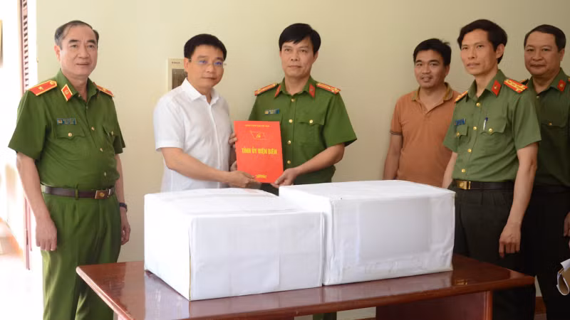  Phá đường dây ma túy xuyên quốc gia cực “khủng” thu giữ 115 bánh heroin -0