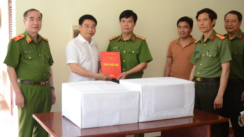  Phá đường dây ma túy xuyên quốc gia cực “khủng” thu giữ 115 bánh heroin -0