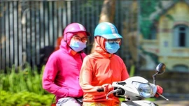 Thời tiết hôm nay (6/5): Bắc Bộ, Trung Bộ ngày nắng nóng, tối mưa dông