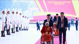 [Ảnh] Đại biểu đến dự khai mạc Đại hội XIV của Đảng