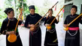 Lặng thầm giữ gìn sắc màu văn hoá