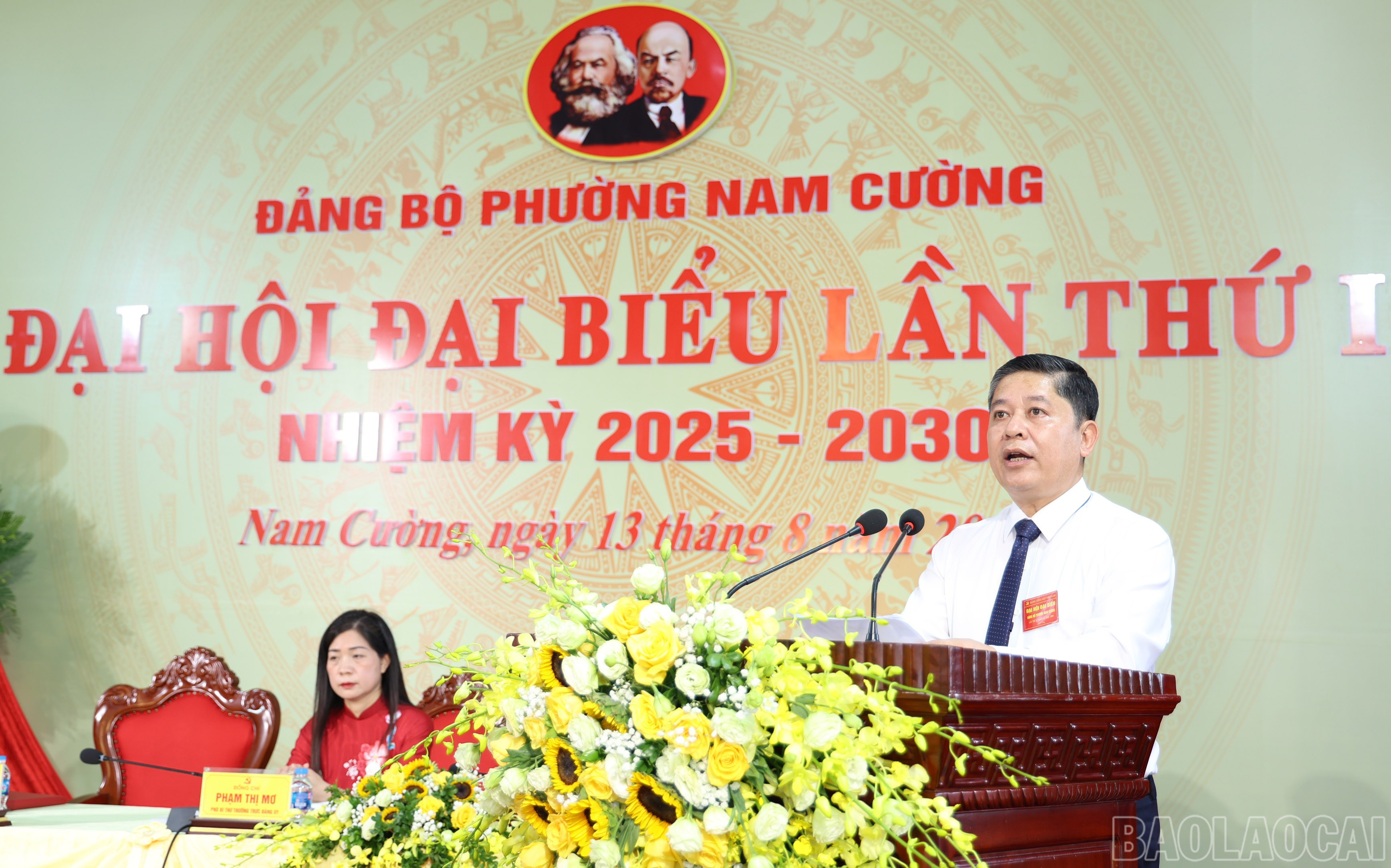 Đồng chí Nguyễn Ngọc Trúc, Bí thư Đảng ủy phường Nam Cường, nhiệm kỳ 2020 - 2025 phát biểu khai mạc đại hội. baolaocai-br_img-9043.jpg