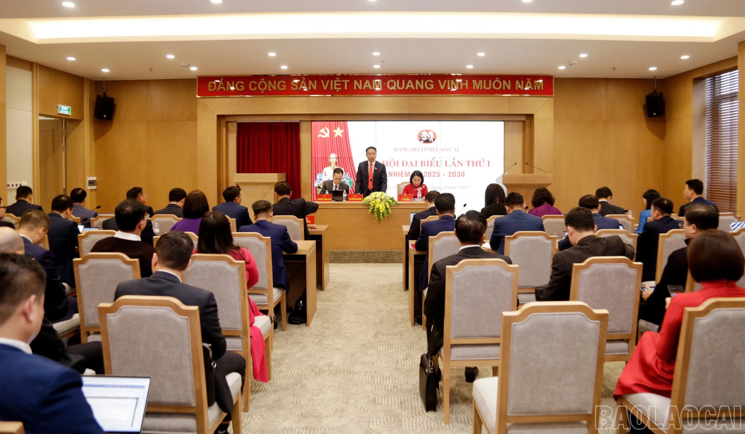 baolaocai-br_z7062272755988-1b0603f824c8586d3a43e16b7325ccea.jpg