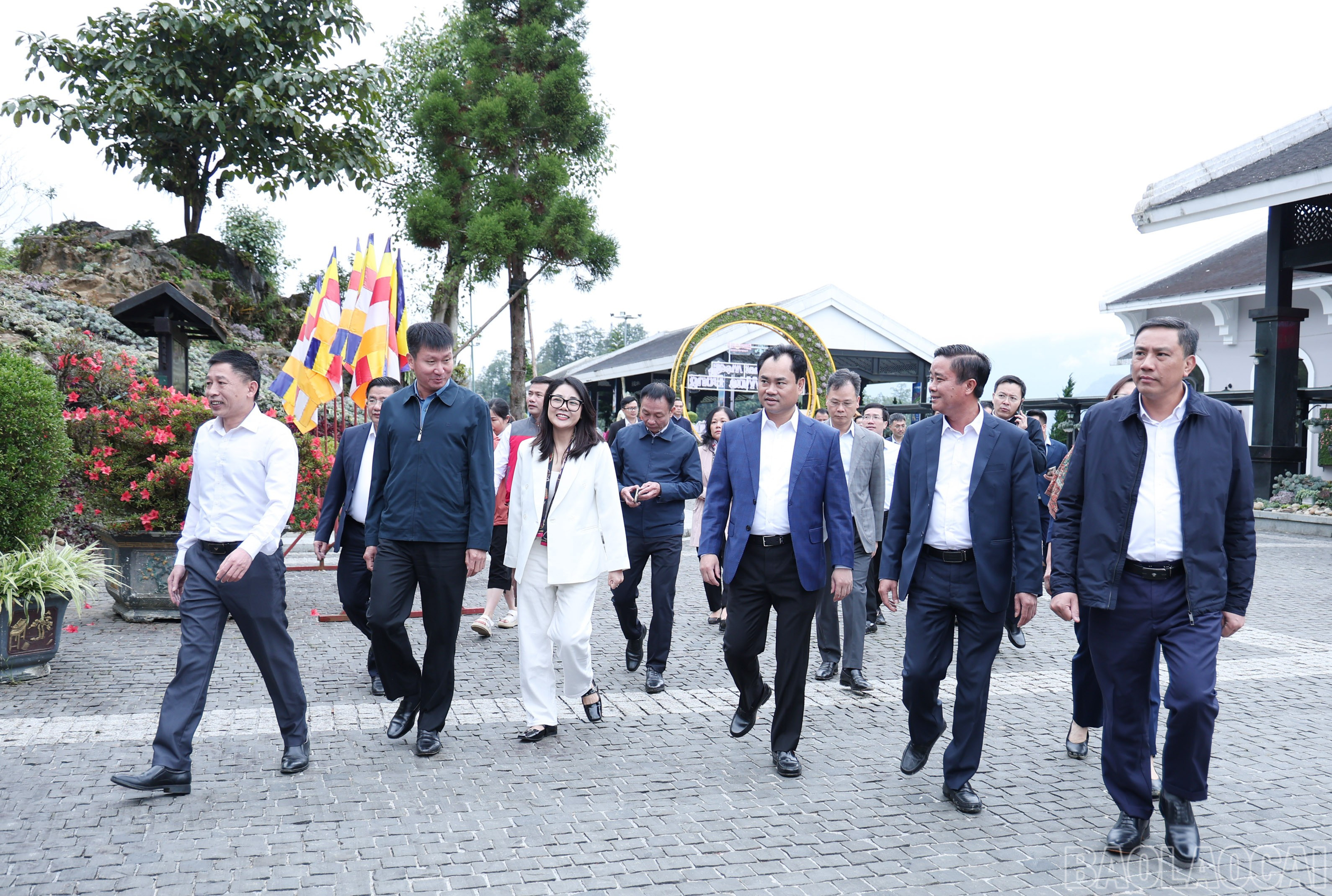 Đoàn công tác của tỉnh kiểm tra, nắm tình hình dự án Quần thể công trình du lịch văn hóa, dịch vụ cáp treo, vui chơi giải trí, khách sạn tại Sa Pa. baolaocai-br_7147.jpg