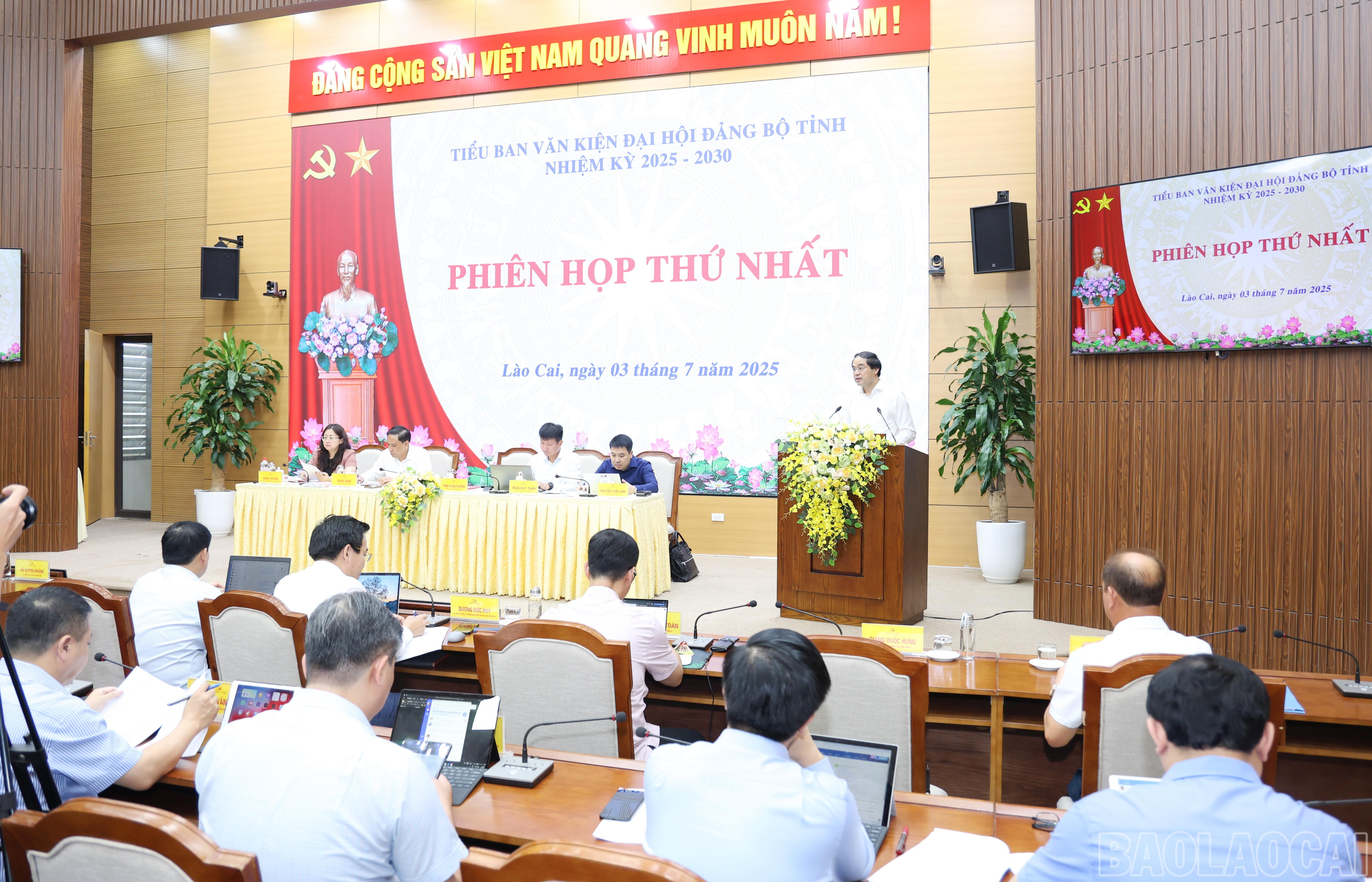 Quang cảnh phiên họp. baolaocai-br_6499.jpg
