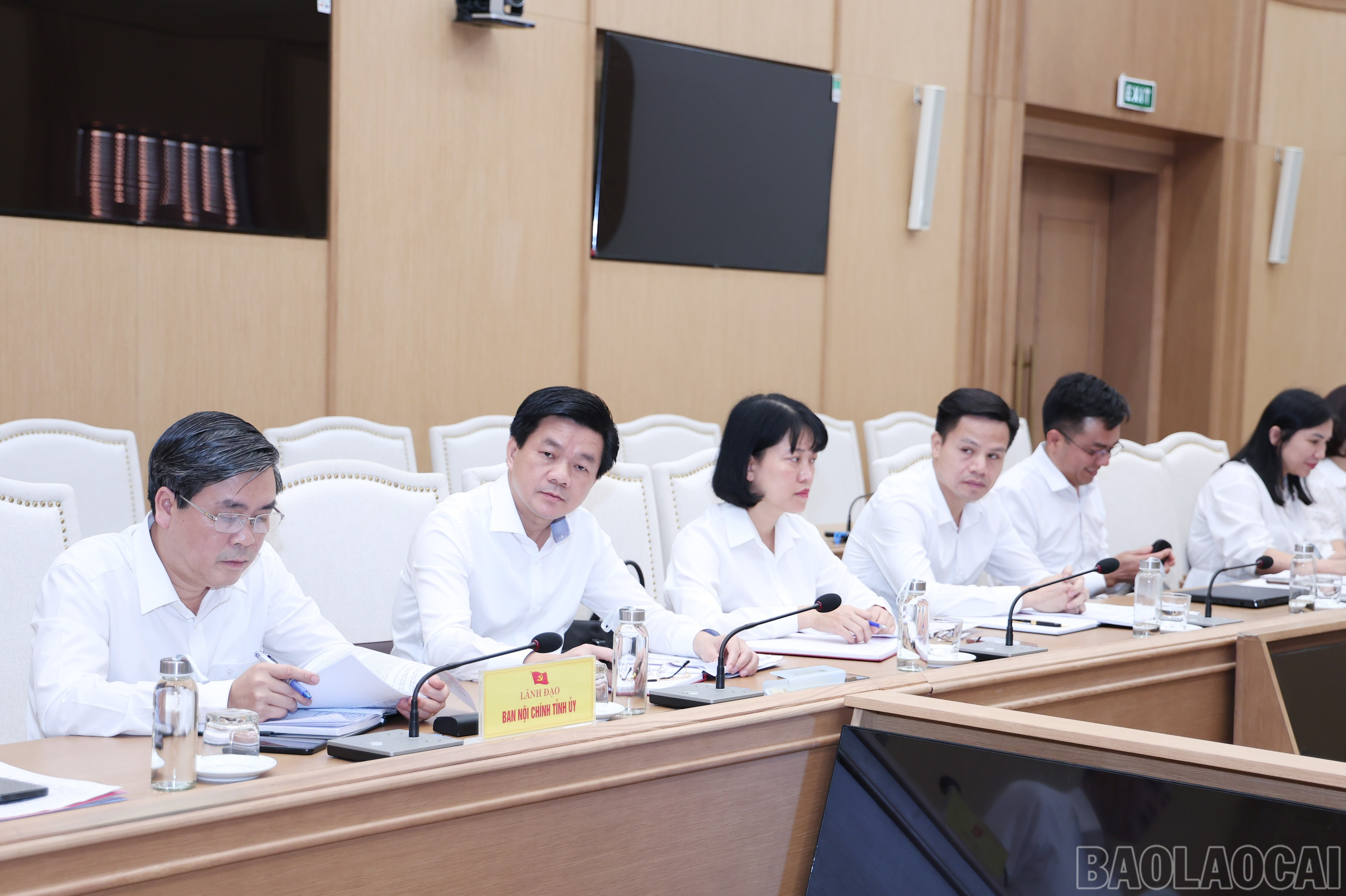 Đại biểu dự buổi làm việc. baolaocai-br_img-5575.jpg