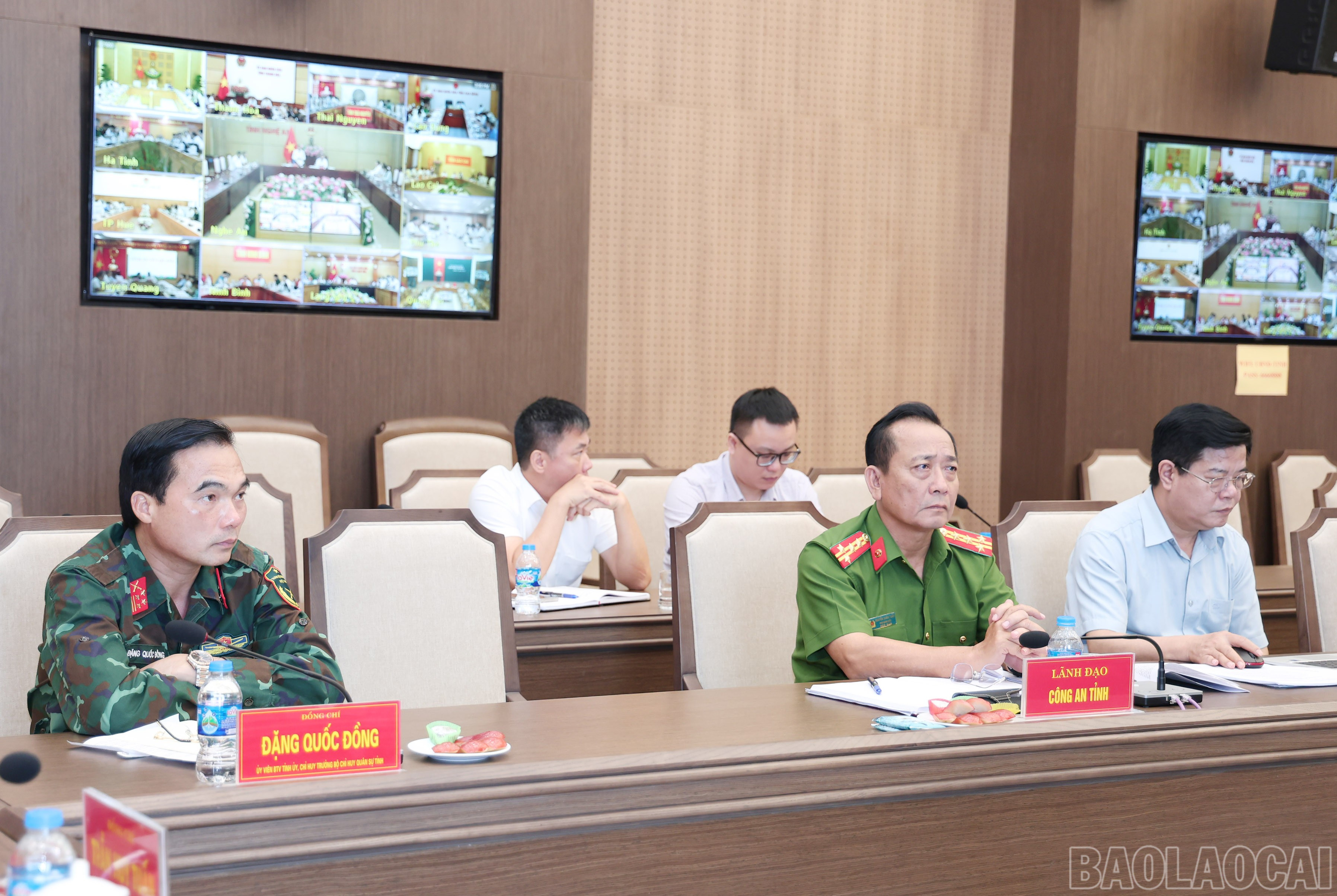 Đại biểu dự cuộc họp tại điểm cầu UBND tỉnh Lào Cai. baolaocai-br_img-4518.jpg