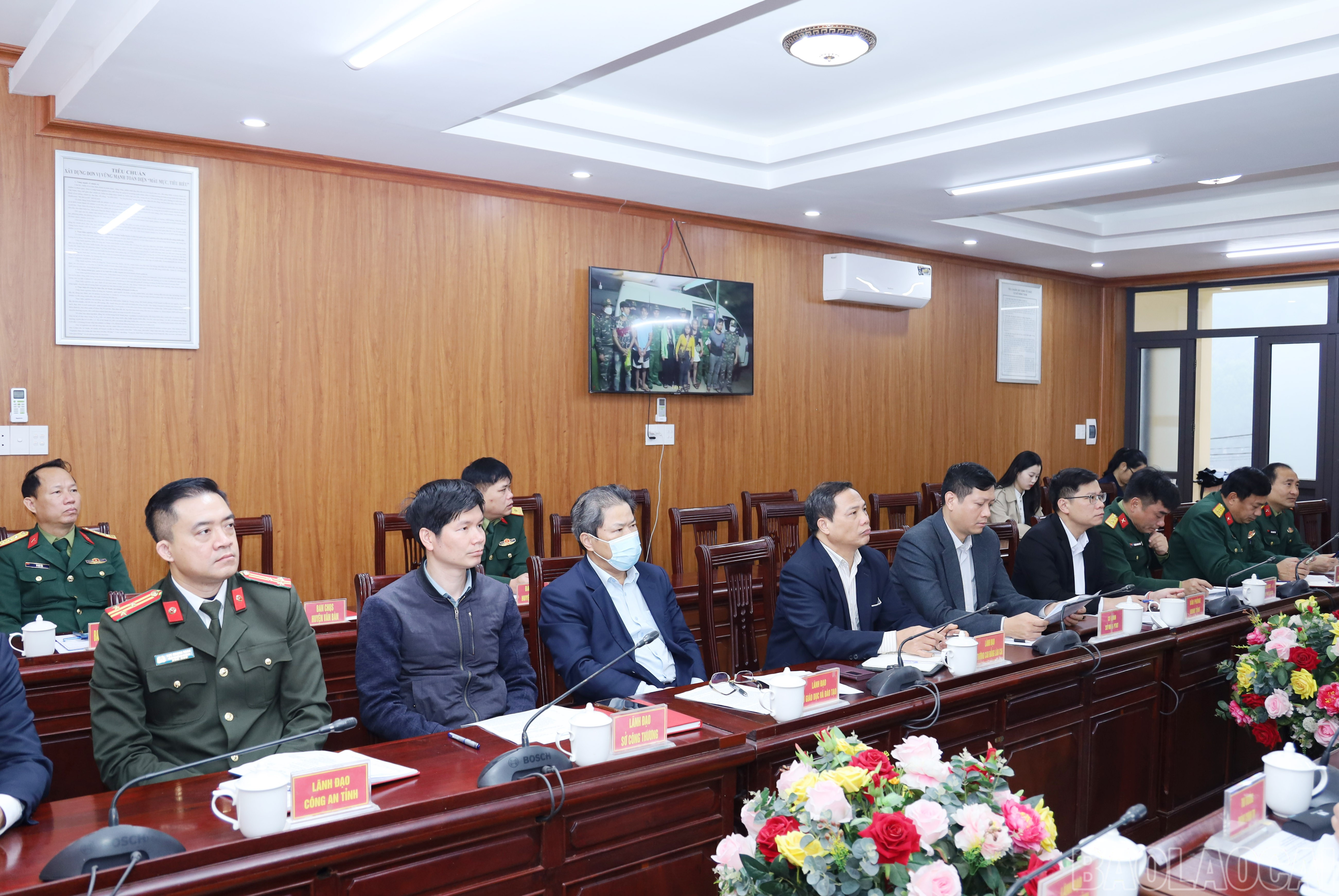 Đại biểu dự hội nghị tại điểm cầu Bộ Chỉ huy Quân sự tỉnh Lào Cai. baolaocai-br_0345.jpg