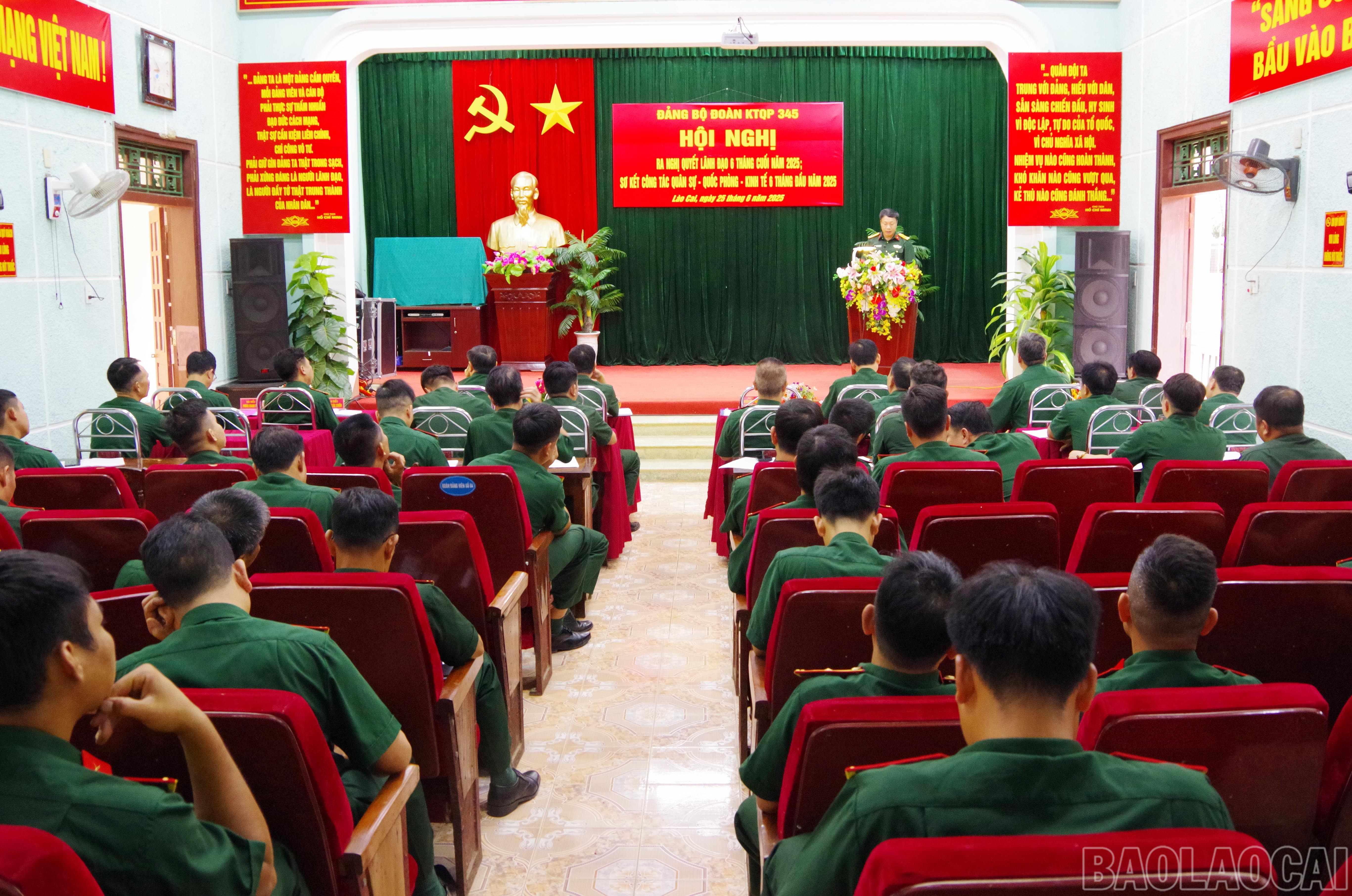 Quang cảnh hội nghị. baolaocai-br_5.jpg
