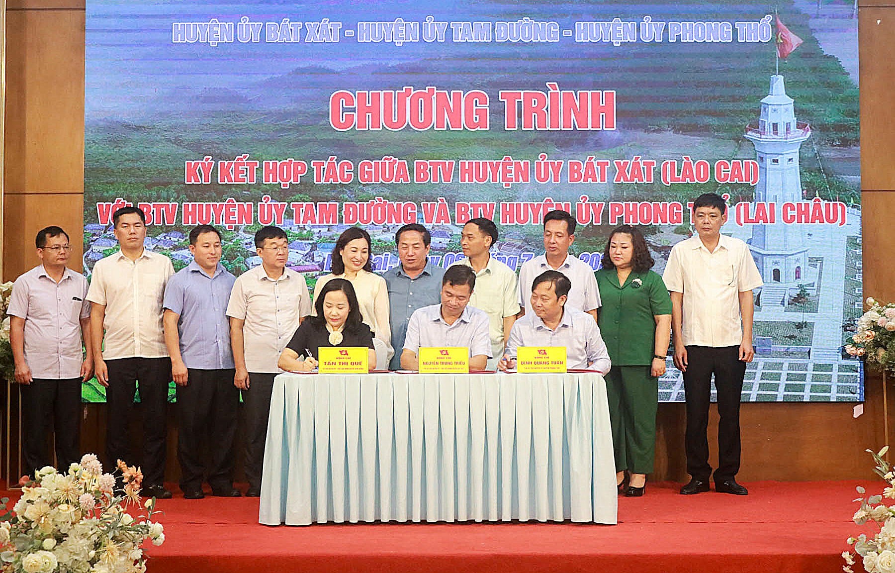 Huyện ủy Bát Xát ký kết hợp tác với Huyện ủy Phong Thổ, tỉnh Lai Châu giai đoạn 2023 - 2025. 11.jpg