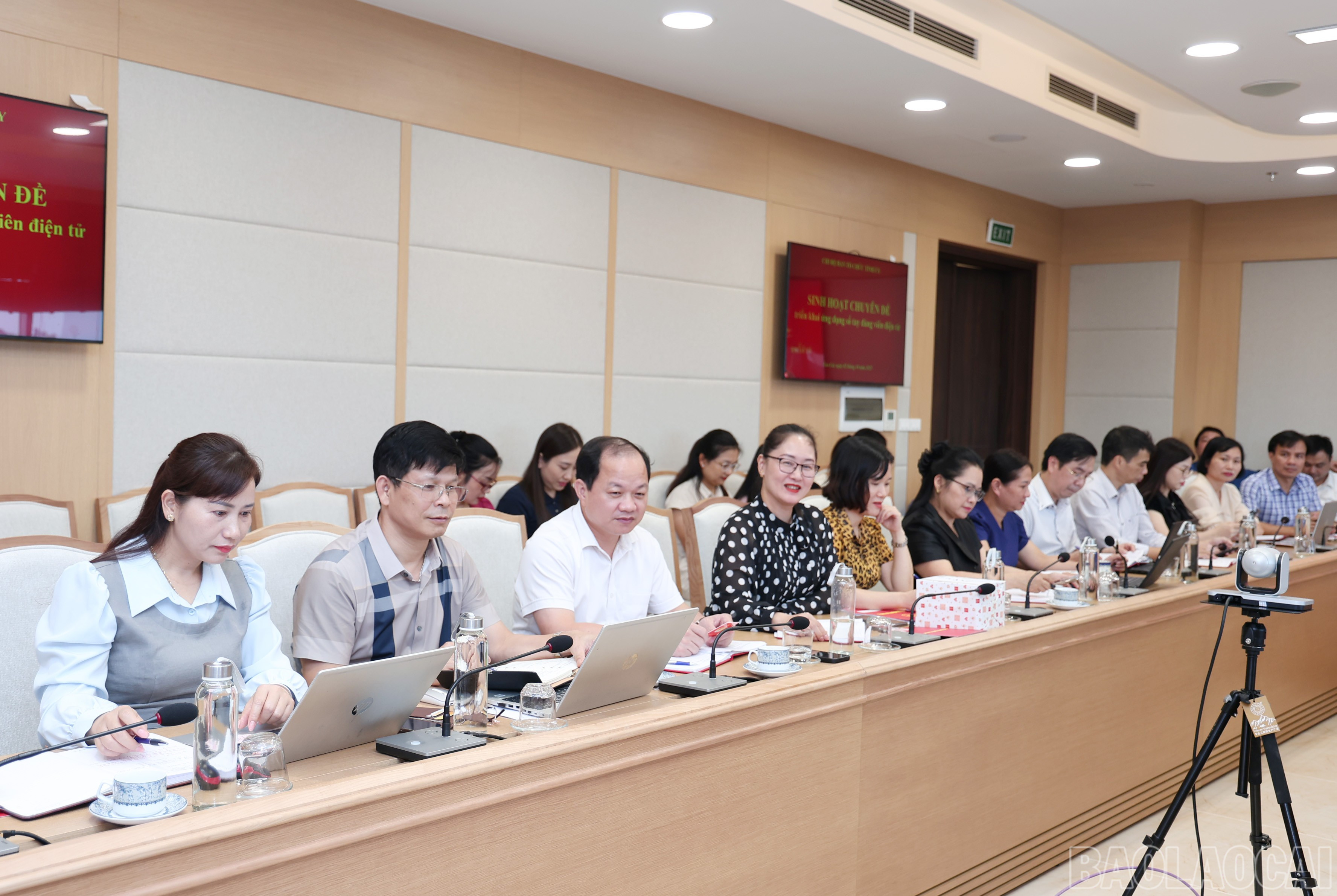 Những năm qua, Ban Tổ chức Tỉnh ủy đã phát huy tinh thần chủ động, sáng tạo trong công tác tham mưu về lĩnh vực liên quan. baolaocai-br_img-4468.jpg