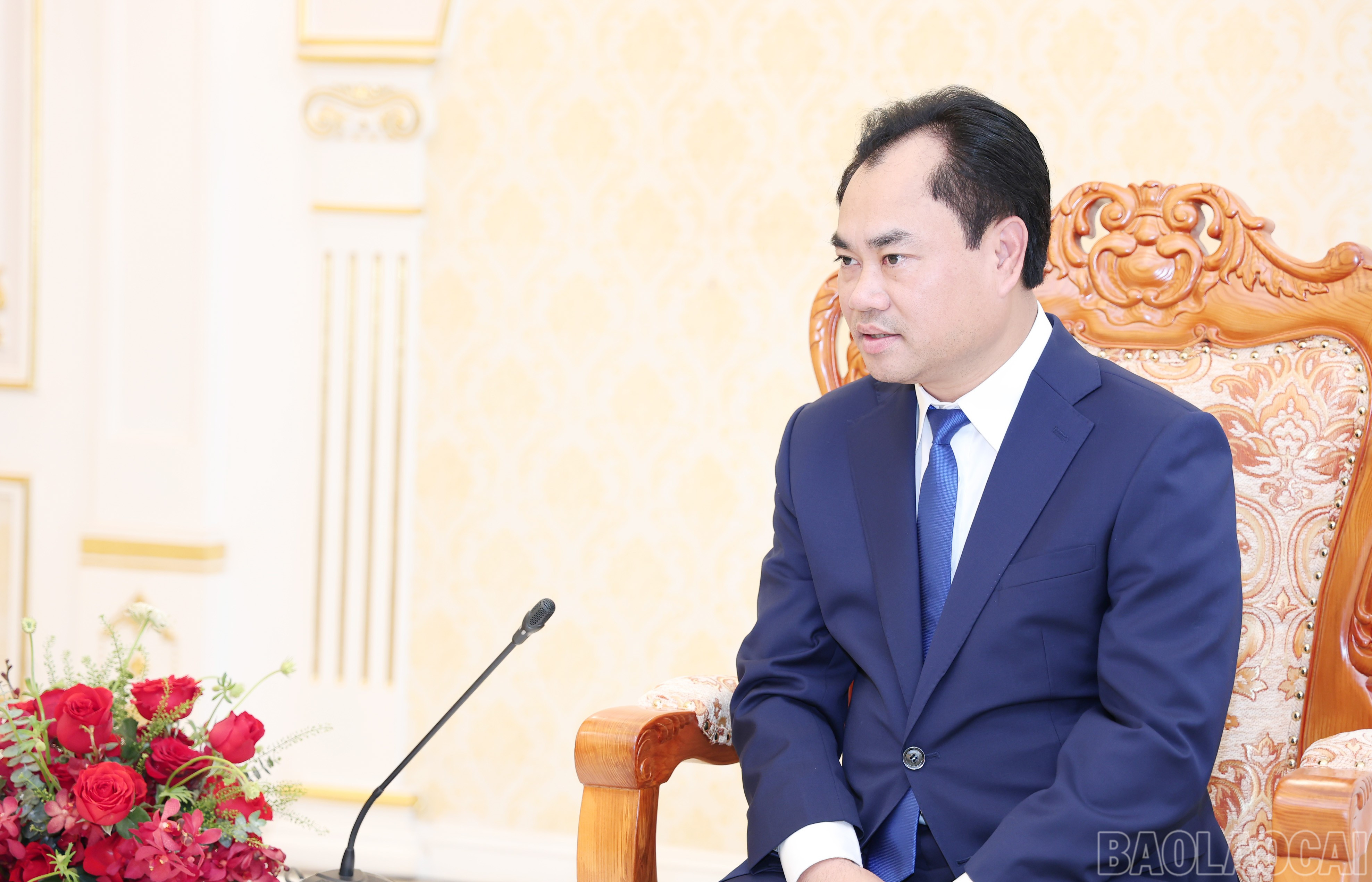 Đồng chí Trịnh Việt Hùng - Ủy viên dự khuyết Ban Chấp hành Trung ương Đảng, Bí thư Tỉnh ủy, Chủ tịch HĐND tỉnh Lào Cai phát biểu tại buổi hội kiến. baolaocai-br_0010.jpg