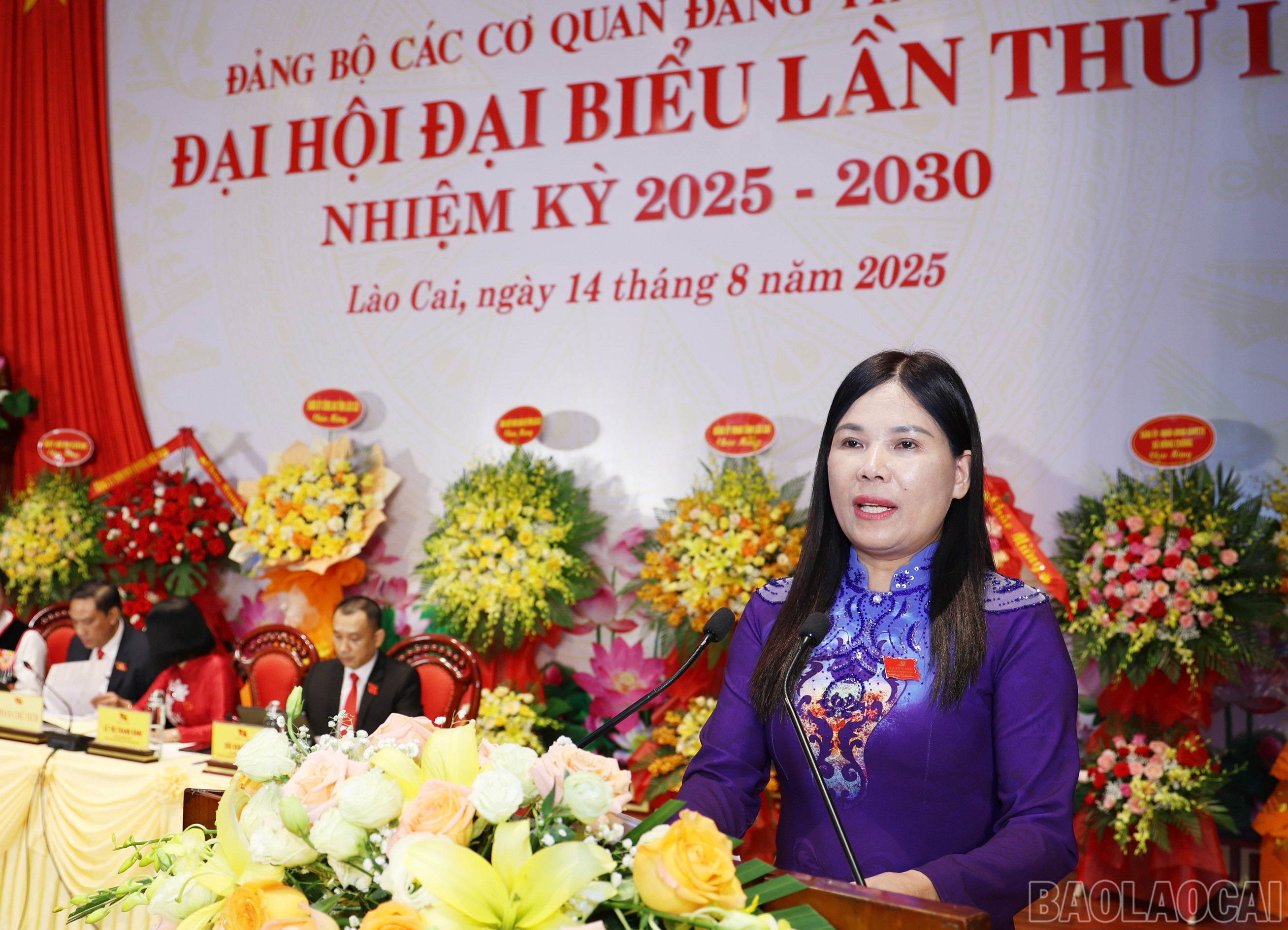 Đại biểu phát biểu tham luận tại đại hội. baolaocai-br_img-9486.jpg