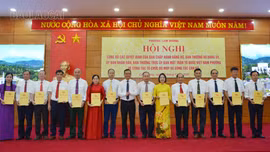 Phường Cam Đường công bố các quyết định về tổ chức bộ máy và công tác cán bộ