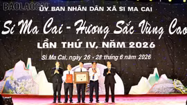 Tưng bừng khai mạc Lễ hội "Si Ma Cai - Hương sắc vùng cao"
