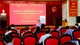 Sinh hoạt chuyên đề điểm "Đảng viên tiên phong học tập kỹ năng số"