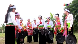 Giữ hồn cồng chiêng Mường