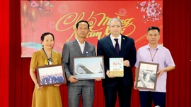 Đoàn công tác của Đại sứ quán Azerbaijan và Đại sứ quán Kazakhstan tại Việt Nam thăm Trung tâm Công tác xã hội và Bảo trợ xã hội số 1 tỉnh Lào Cai