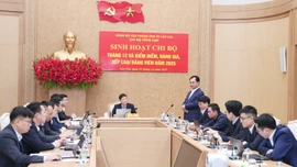 Xây dựng chi bộ vững mạnh, đảng viên tiên phong đổi mới tư duy và hành động