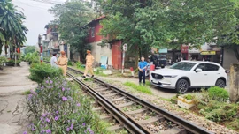 Sẽ xây dựng đường ngang, hầm chui xóa bỏ các lối đi tự mở qua đường sắt