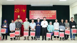 Bí thư Tỉnh ủy Trịnh Việt Hùng kiểm tra tình hình triển khai một số dự án lớn trên địa bàn phường Lào Cai và xã Bát Xát