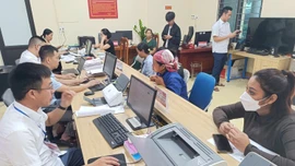 Tuần làm việc đầu tiên tại Trung tâm phục vụ hành chính công xã Bảo Nhai và Quy Mông