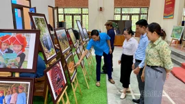 Bế mạc Trại sáng tác văn học - nghệ thuật xã Võ Lao