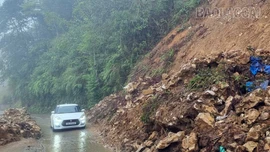 Cần sớm khắc phục sạt lở trên tuyến đường trọng điểm Khu du lịch Quốc gia Sa Pa