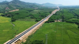 Kỳ tích hạ tầng tạo đà cất cánh