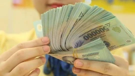 Tiền lương, thu nhập tháng đã đóng bảo hiểm xã hội được điều chỉnh hệ số